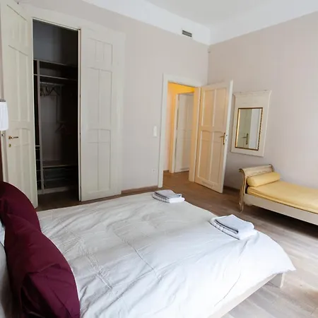 Elisabeth דירה *