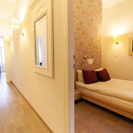 Elisabeth * 부다페스트